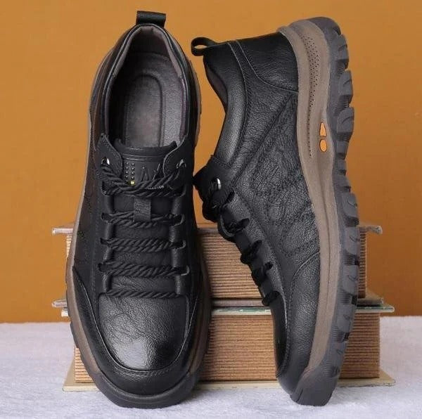 Men's non-slip leather walking shoes, ideal for any weather conditions
