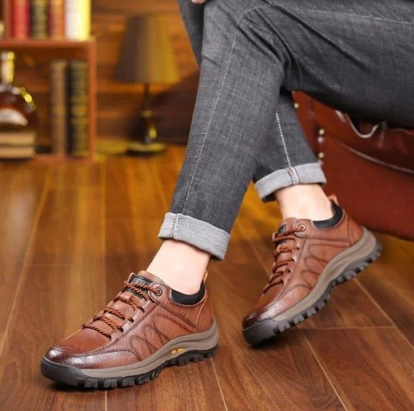 Experience ultimate comfort with these men's waterproof leather walking shoes