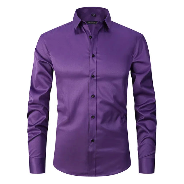 Professional men's wrinkle-free shirt, made with comfortable stretch fabric for a sleek appearance.