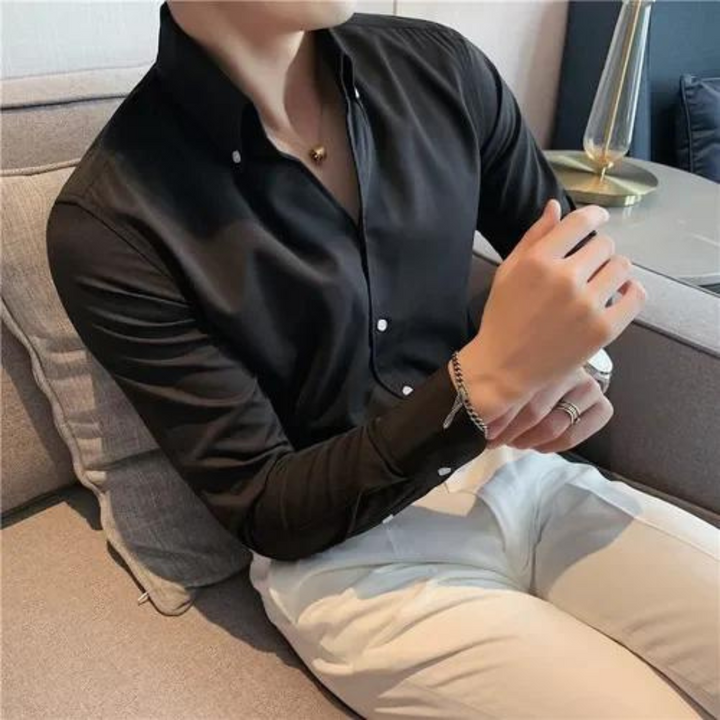 Professional men's slim fit tight long sleeve shirt, offering a sleek and comfortable style for any occasion.