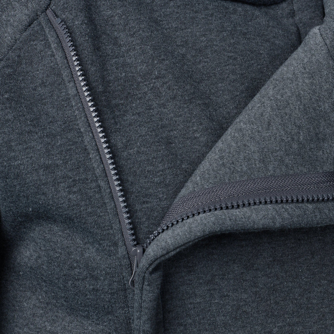 Men's zip-up hoodie featuring practical pockets & a comfortable fit for everyday casual wear.