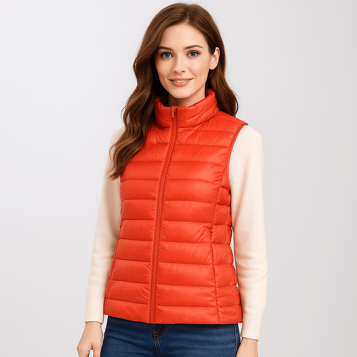 Stylish women's lightweight puffer jacket, ideal for winter fashion. Warm & cozy microlight outerwear.