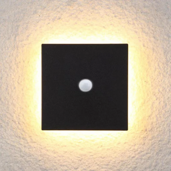 Modern minimalist LED outdoor wall lamp with sleek Zenith design
