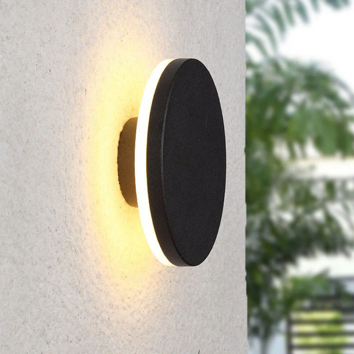 Energy-saving LED outdoor wall lamp with a minimalist profile
