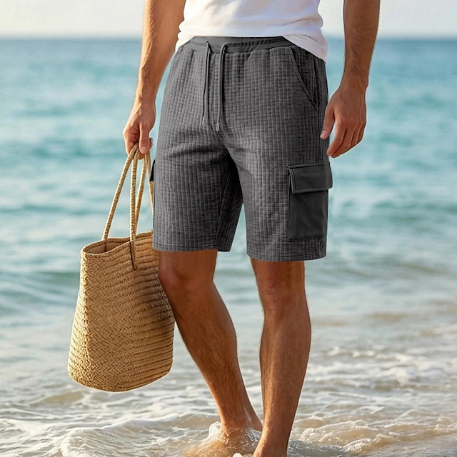 Men's relaxed fit cargo shorts in a casual style, perfect for everyday comfort during warm weather.