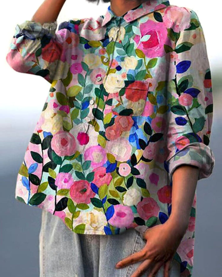 Relaxed fit women's floral print short sleeve top for comfortable everyday summer fashion.