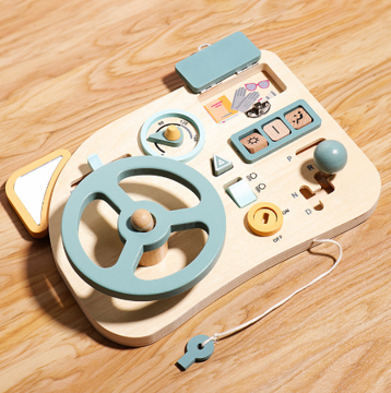 Preschool activity toy: a wooden Montessori play steering wheel for imaginative fun & developing fine motor skills.