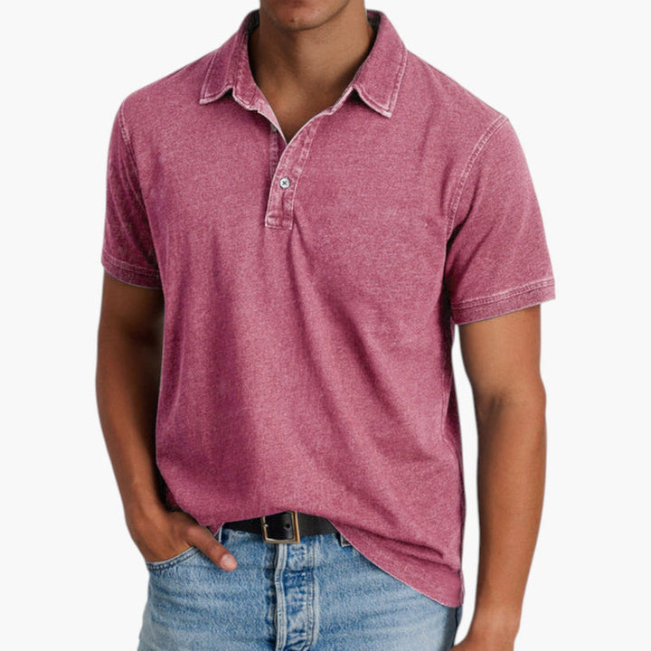 Versatile men's washed polo, short sleeve, ideal for casual summer style and relaxed fashion.
