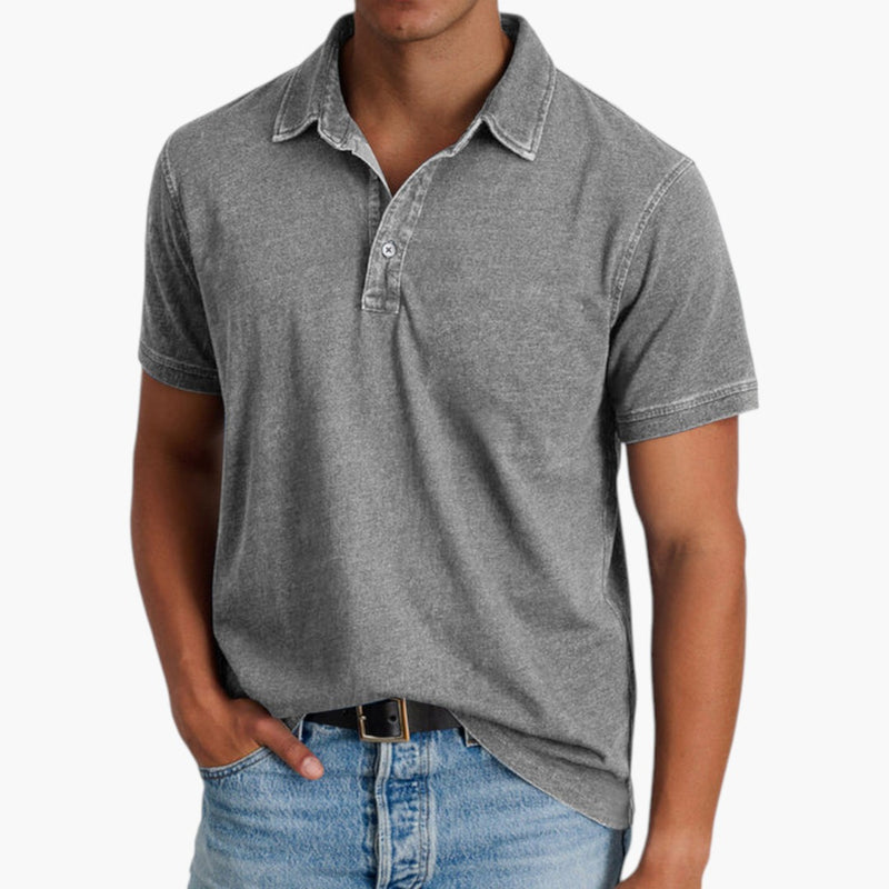 Timeless men's casual polo shirt, short sleeve, featuring a washed look for relaxed everyday wear.