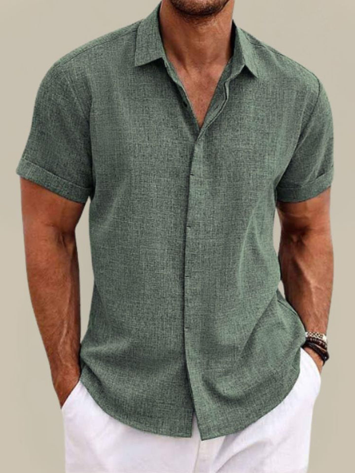 Essential men's relaxed short sleeve shirt, perfect for a smart casual summer look, versatile everyday wear.