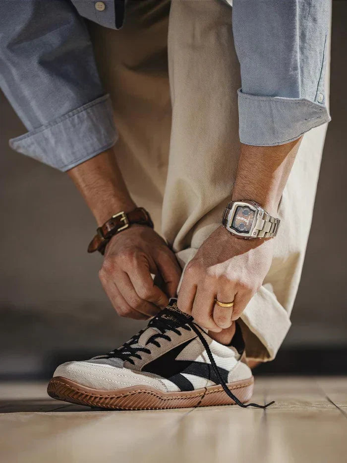 Men's comfortable orthopedic sneakers, retro classic style, perfect for everyday fashion and support.