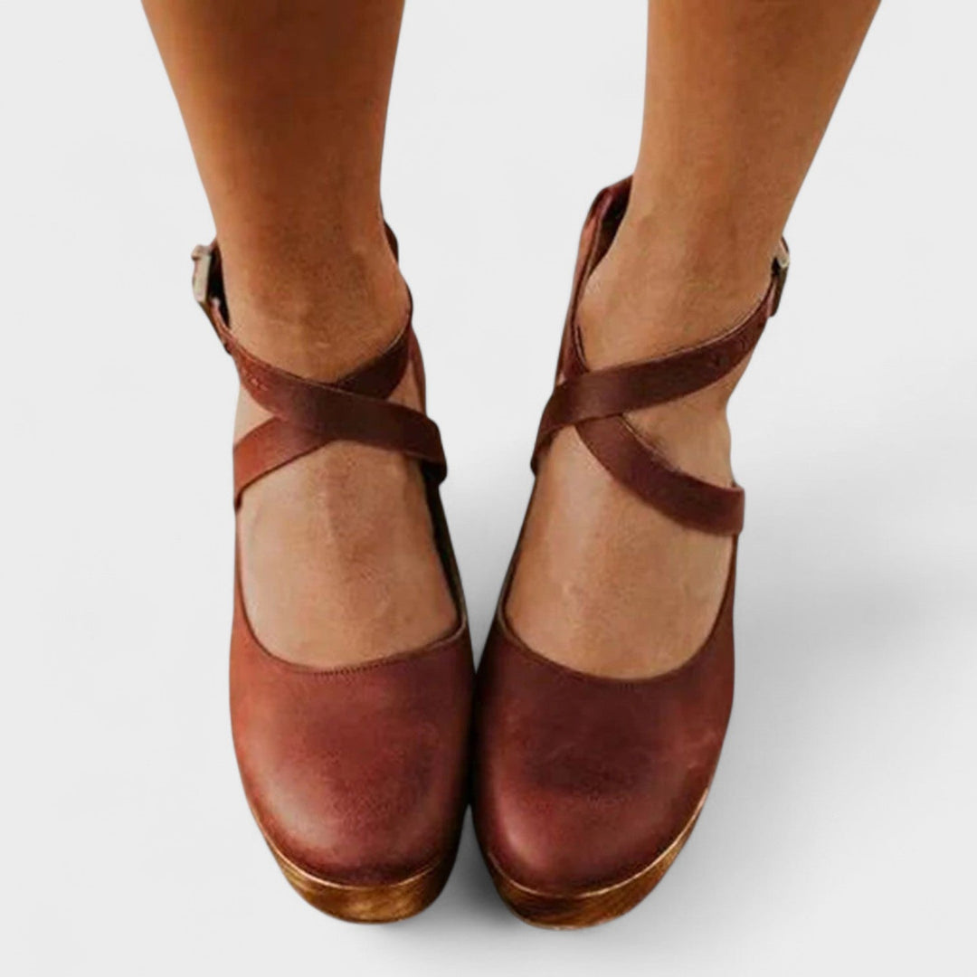 Close-up of Orsola stylish high heel sandals, showcasing orthopedic support for women.