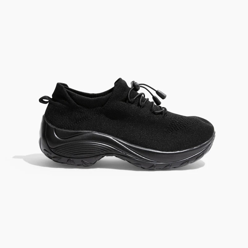 Comfortable women's shoes with orthopedic support, ideal for long walks and daily activities.
