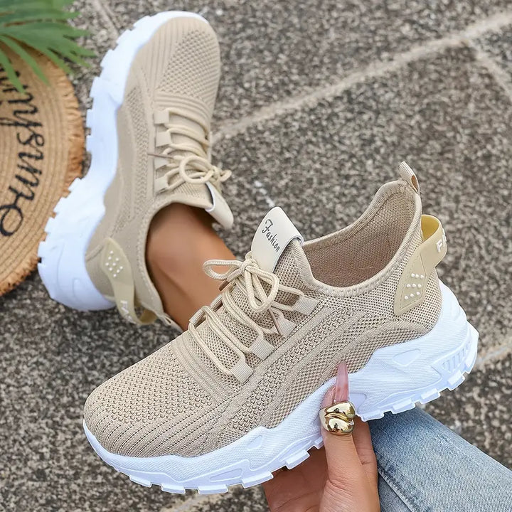Comfortable women's orthopedic walking shoes, slip-resistant sole, excellent arch support.