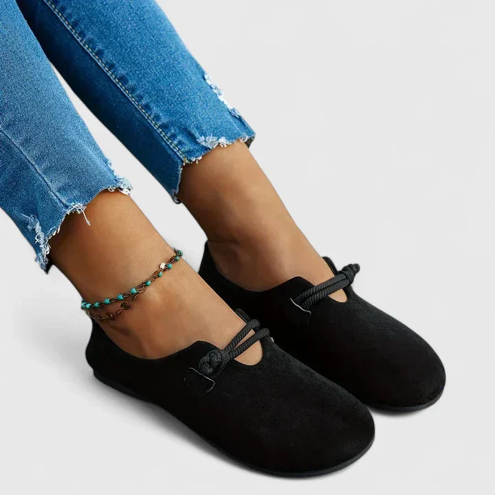 Orthopedic women's loafers, comfortable slip-on style with chic rope detail, perfect for casual elegance.