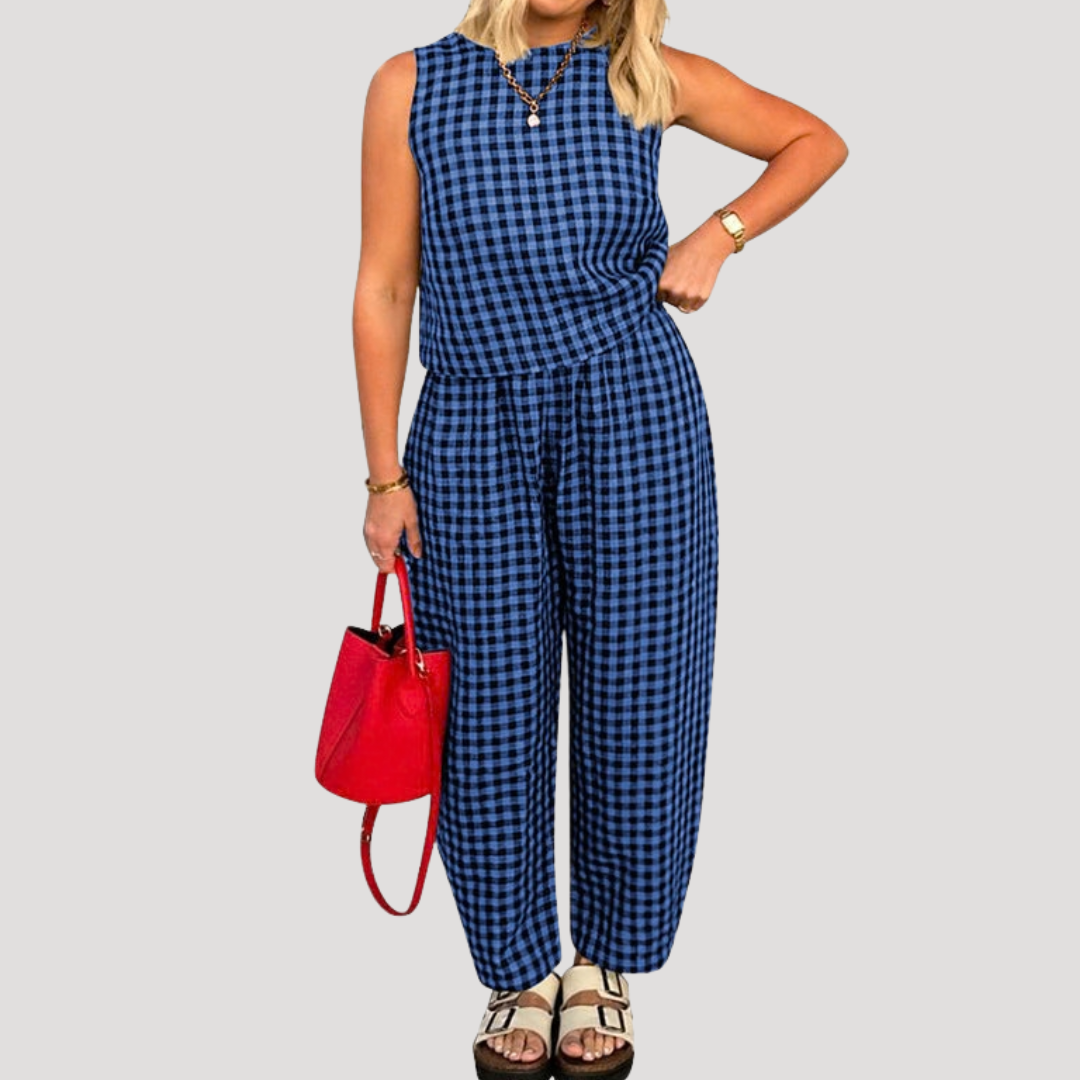 Chic women's two-piece sleeveless gingham set featuring a top and wide-leg pants. Perfect for summer fashion.
