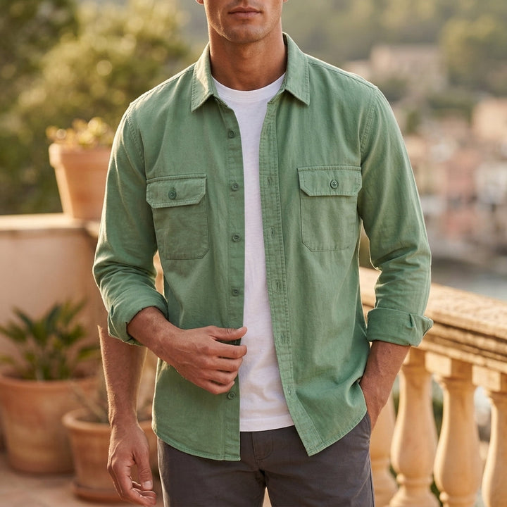Men's polished button-up fishing shirt with chest pockets, ideal for outdoor wear & travel. Long sleeve casual top.