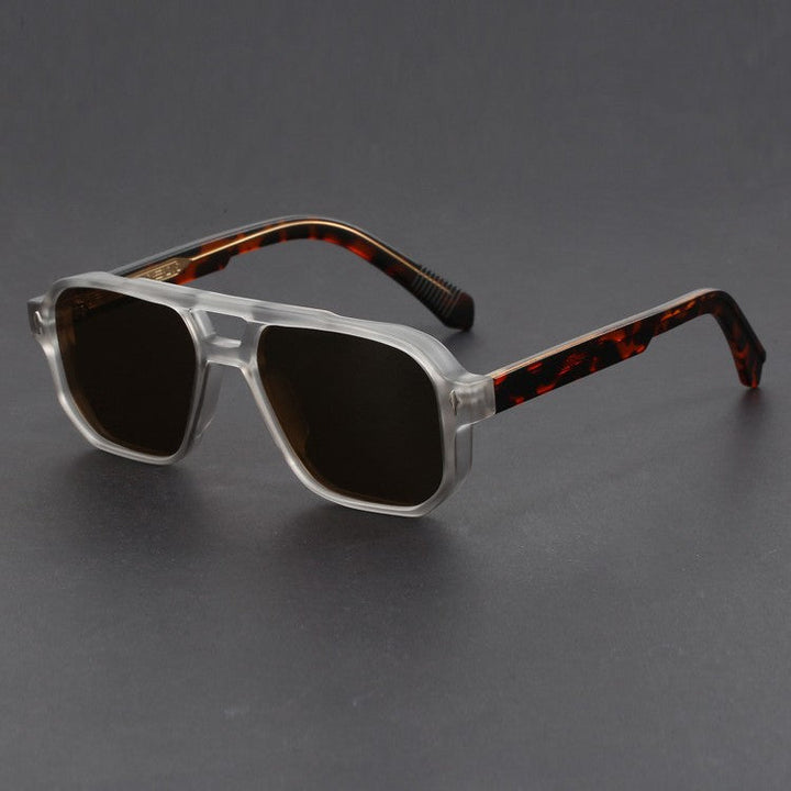 Chunky unisex pilot sunglasses featuring a modern square design and UV400 protected gradient lenses.