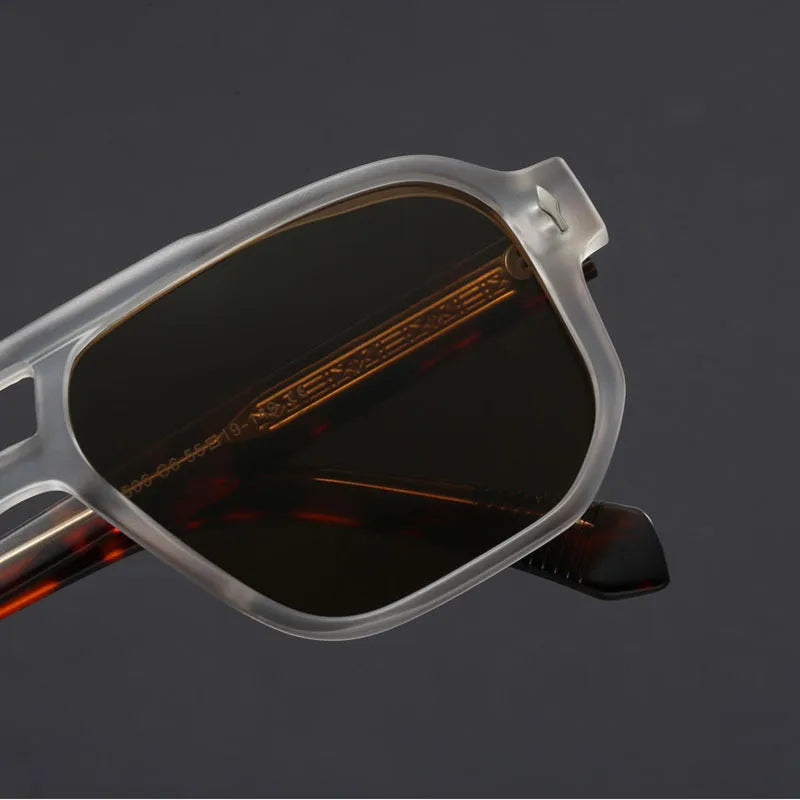 Unisex bold pilot sunglasses with chunky modern square frames, an ideal fashion eyewear accessory for any look.