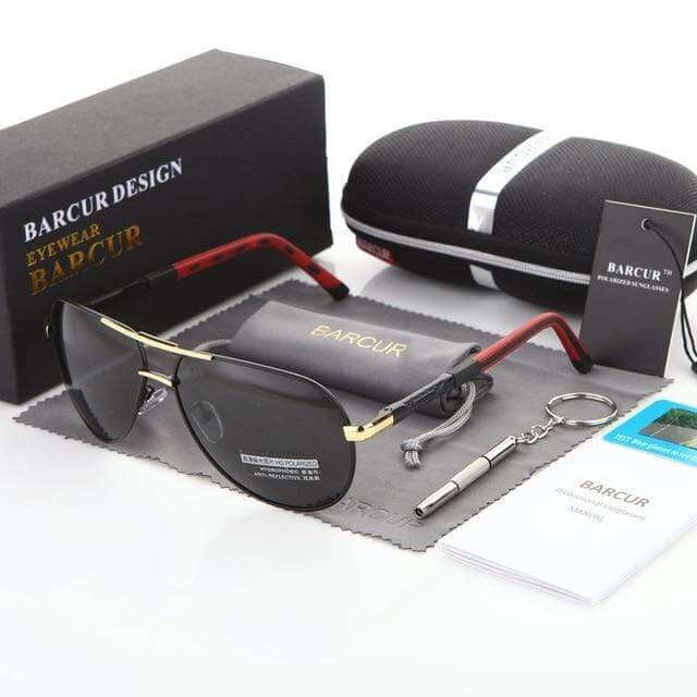 Polarized pilot sunglasses offering UV400 protection & glare reduction for clear vision & eye comfort.