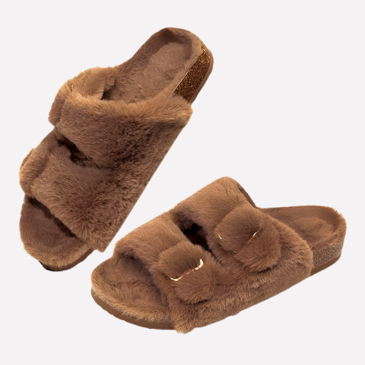 Modern open-toe women's plush slippers, combining style & comfort for indoor and outdoor casual footwear.