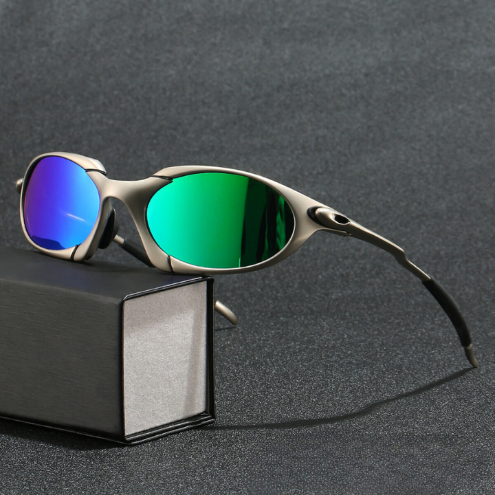 Anti-glare polarized sunglasses for men & women, ideal for driving & sports, with full UV protection & lightweight design.