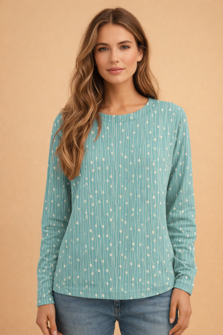 Comfortable women's elegant paisley print pullover sweater with long sleeves, ideal for stylish fall fashion.