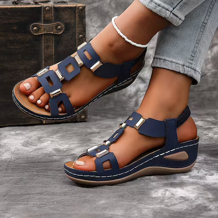 Women's casual black platform sandals, chic ankle strap, sturdy wedge for all-day comfort.