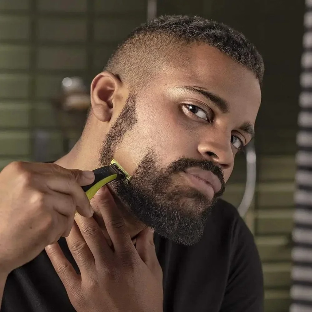 Powerful unisex electric shaver for a smooth body shave. Cordless, rechargeable, and portable for convenient grooming.