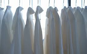Easy-to-use effective stain remover for clothes & surfaces. Removes tough spots, yellow & rust stains.