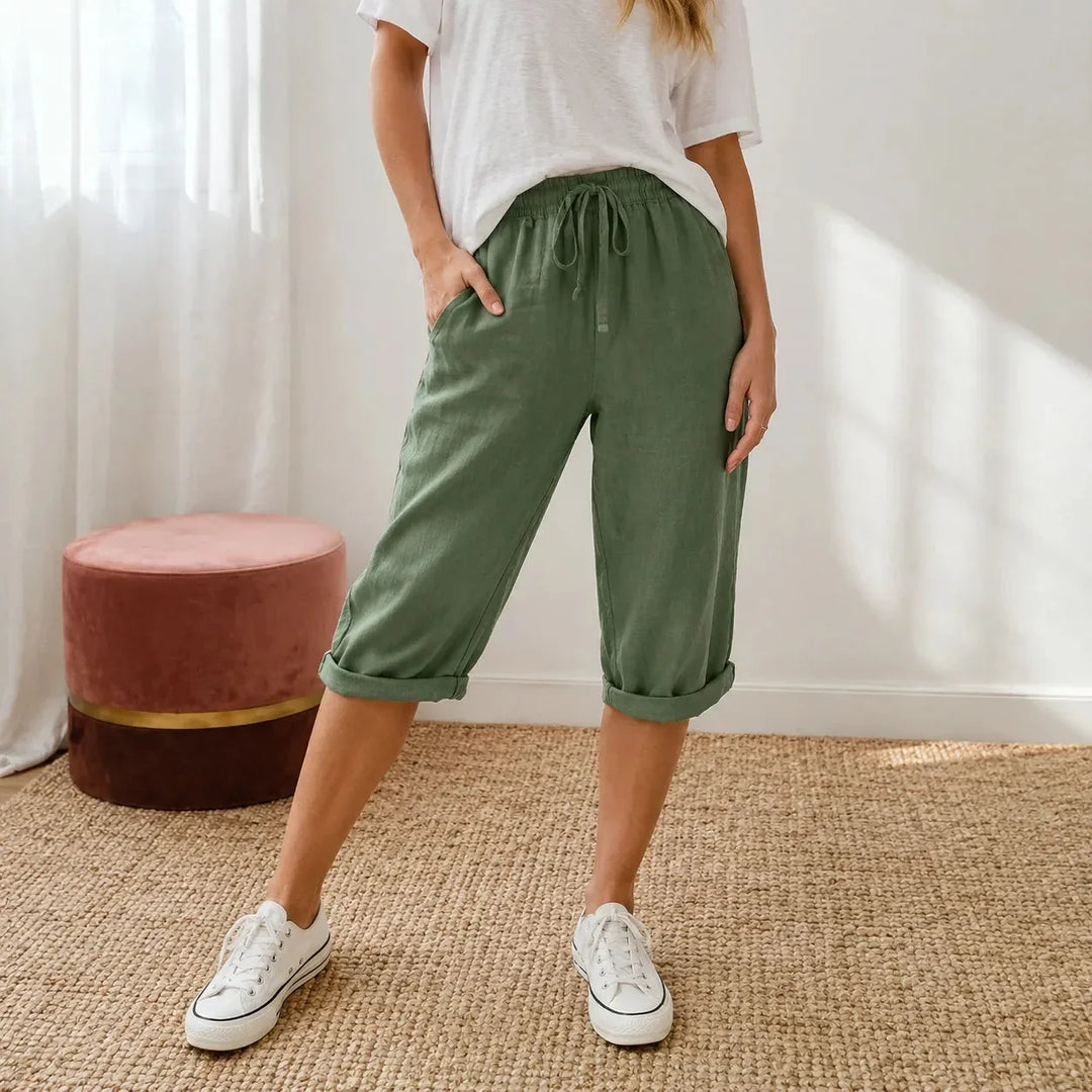 Comfortable women's pull-on capri pants for warm weather, ideal for effortless everyday wear.