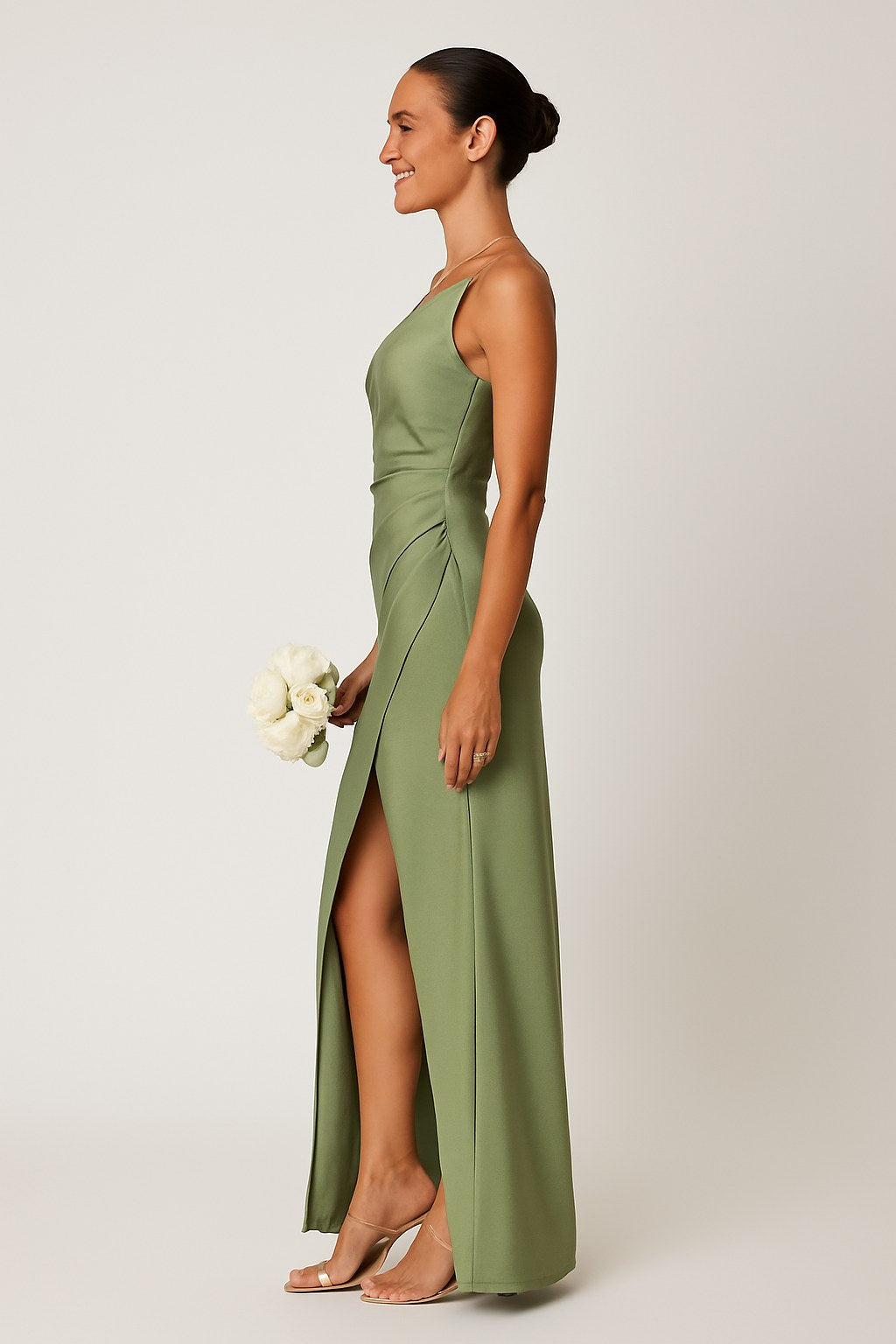 Glamorous women's one-shoulder maxi dress, ideal for wedding guests, parties, or special occasion formal wear.