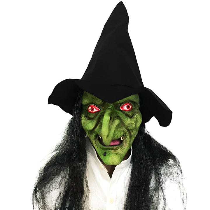 Transform into an old man with this realistic Halloween mask, features an engaging movable mouth.