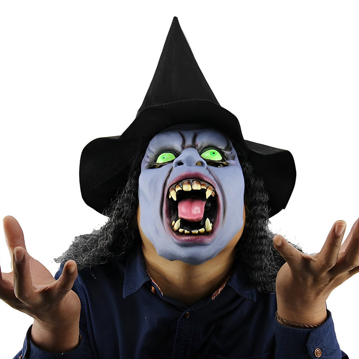 Unisex realistic old man mask for events, latex, with an expressive movable mouth for interaction.
