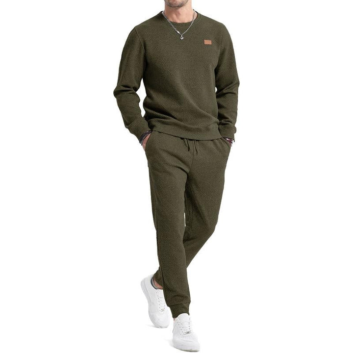 Men's fashion: 2-piece crew neck tracksuit with a modern design. Great for active or casual use.