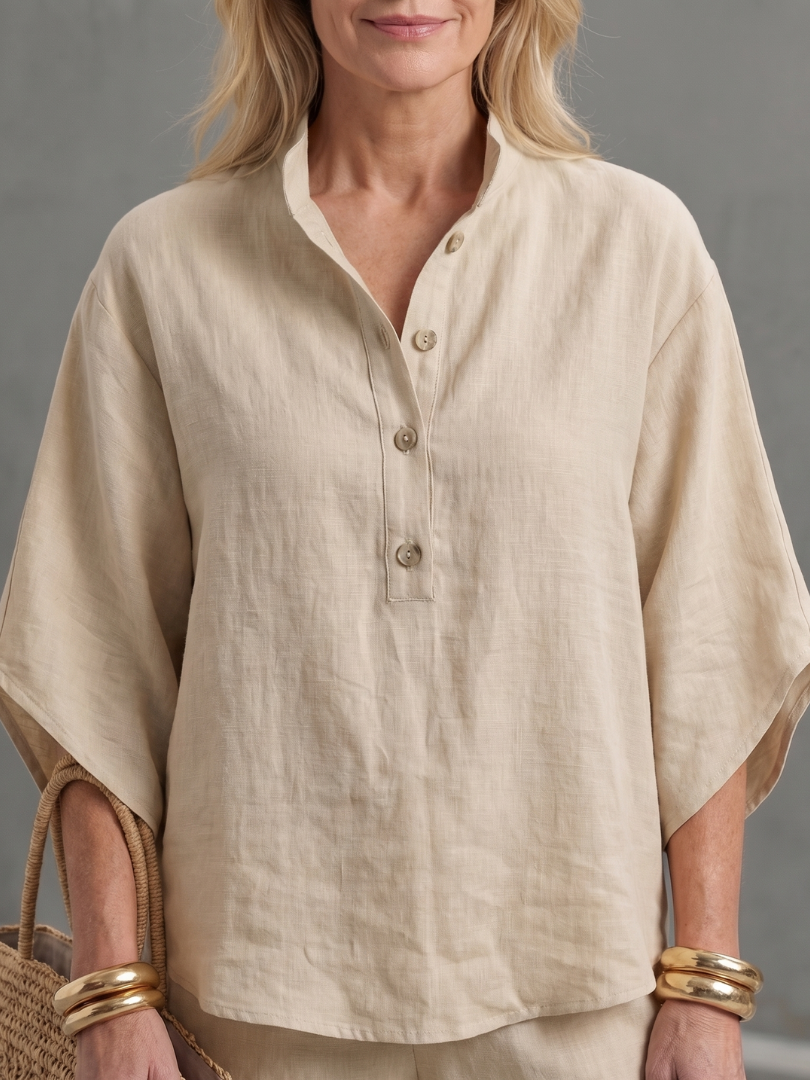 Matching women's leisurewear set, chic & comfortable two-piece for effortless casual style.