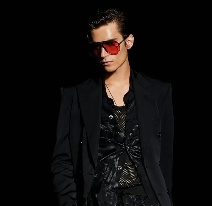 Stylish men's oversized aviator sunglasses; retro square frame, UV400 sun protection.
