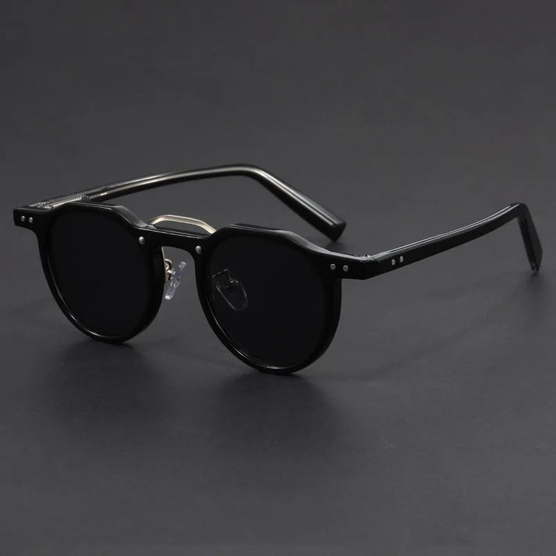 Stylish women's vintage eyewear, a fashionable accessory for summer, providing excellent UV protection.