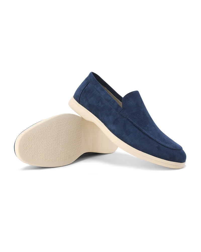 Textured mocha men's slip-on loafers, highlighting material and smart casual elegance.