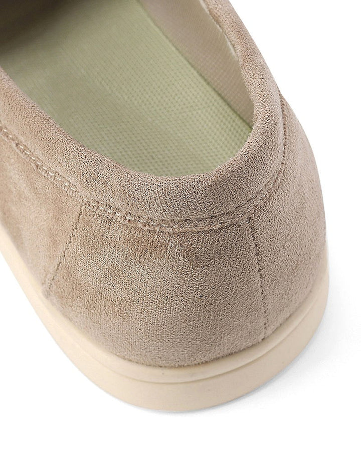 Effortless men's casual slip-on loafers in blue, offering ultimate comfort and style.
