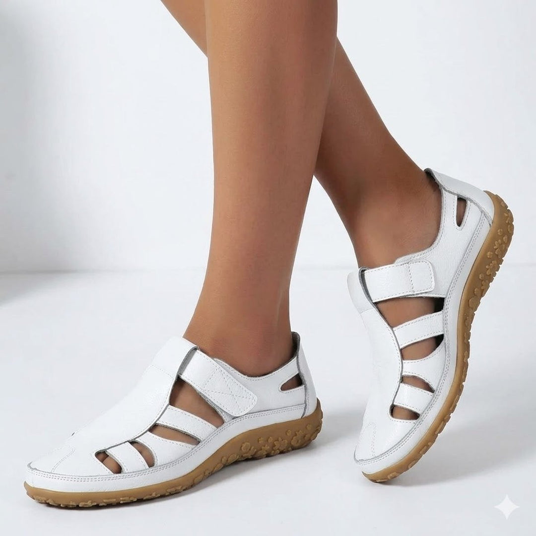 Women's sophisticated closed-toe orthopedic shoes with arch support for comfortable daily wear.