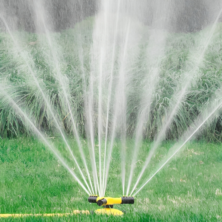 Efficient 360° rotating lawn sprinkler for garden irrigation. Adjustable spray & water-saving design for yard care.