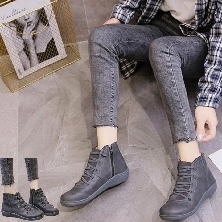 Casual women's easy-zip ankle boots. Wide toe box, bunion relief, versatile for autumn & winter style.