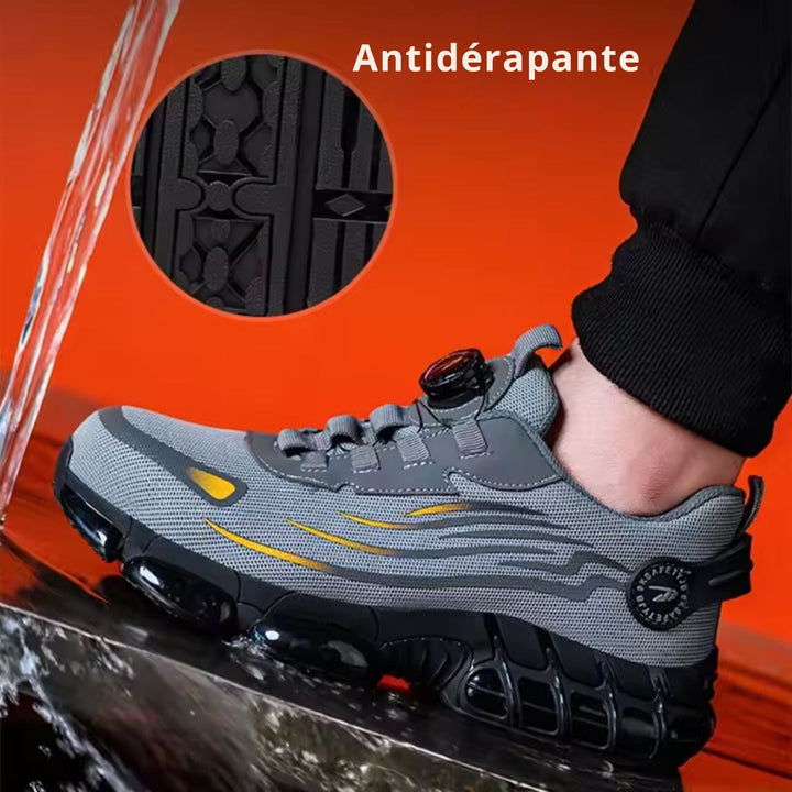 Warehouse essential: unisex lightweight safety work shoes with reinforced toe & non-slip sole for optimal protection.