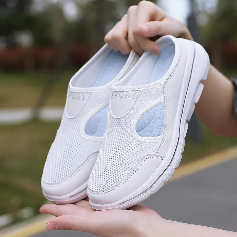 Comfortable women's sandals for daily wear, providing excellent cushioning, arch support & foot relief.