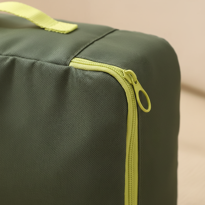 Vacation essential: 7-piece travel organizer set for easy packing & efficient luggage storage on your trips.