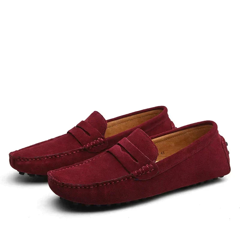 Timeless men's Italian style loafers, comfortable slip-on shoes for versatile casual and formal outfits.