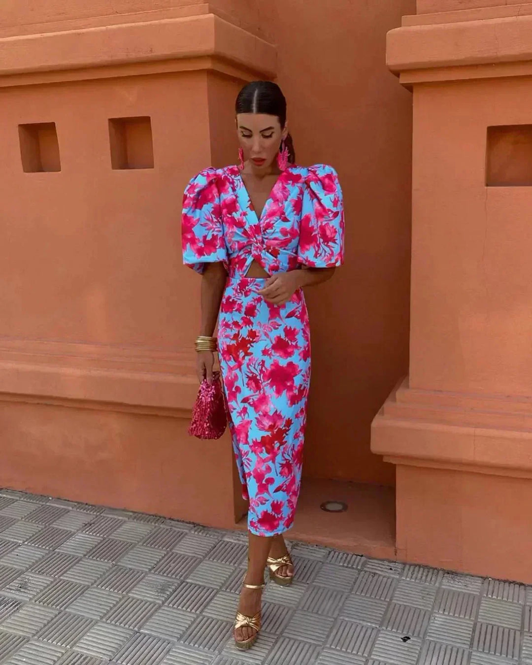 Midi Dress - Trendy & Flattering