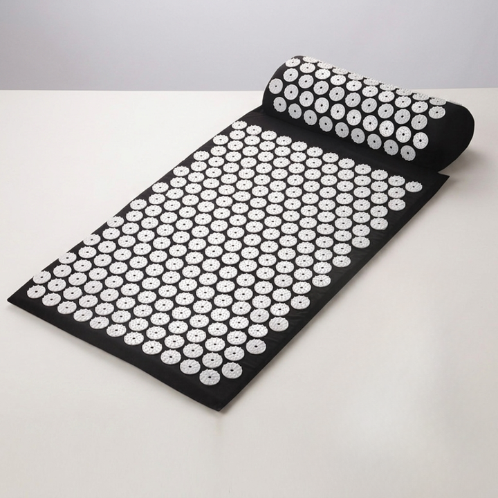 Unisex acupressure mat & pillow set for full body pain relief, muscle relaxation & stress reduction therapy.