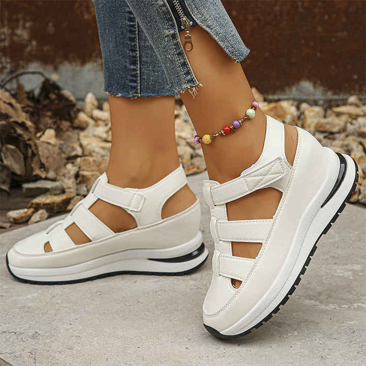 Women's breathable closed-toe sandals for ultimate comfort, perfect for outdoor casual wear and summer adventures.